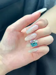 【チップ長さ出し】韓国ネイル🇰🇷キラキラビジュー✨ワンカラー/ラメ/オーロラ🎀🌟