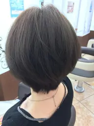 ディレクターカット➕脱白髪染めカラー➕補修トリートメント