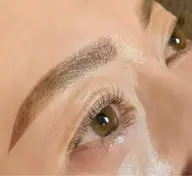 パリジェンヌラッシュリフト＆美眉WAXスタイリング