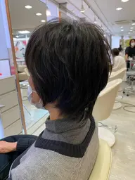 カット＋トリキュア🍀..トリートメント+効き目を良くする超音波アイロンでサラサラに👼🏻