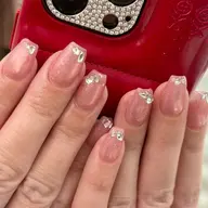 🤎ニュアンス10本orアート2​〜​4本（本数はデザインによって変わります）コース　60分6980円🤎