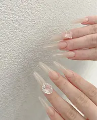 【初回ソフトジェルオフ無料】🔥チップ長さ出し🔥ワンカラー➕パーツ2本