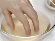 ファイリング、甘皮処理(ウォーターケア)、磨き仕上げ(相談可)