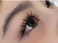 【オフ無料】ins大人気❣️LCカール❣️デザインワンホン漫画マツエク上120束+下（30本）アイパック/美容液付け