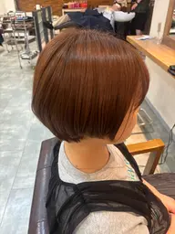 乾かすだけでまとまる丸みショート