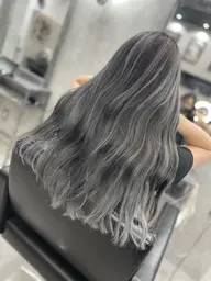 ケアブリーチ1.5回+フルカラー+3stepトリートメント🖤🤍メンテナンスカット込み🔥