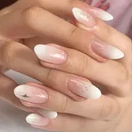 美フォルムグラデーション／オフなし／ベースはパラジェル使用