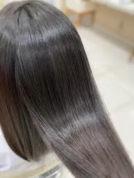 【🎈上品 艶髪ストレート🔥】全頭 縮毛矯正モデル(🌟全頭サラ艶ストレート✨)