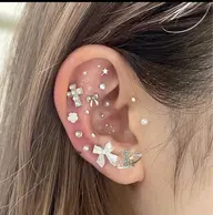 耳ツボジュエリ一(身体のお悩み解消~6個¥2500★10個3500★付け放題4500)