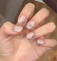 ハンドネイル　パーツつけ放題