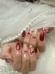 【オフ無料】🌟迷ったらコレ🌟画像持ちシンプル4本アート（ストーンつけ放題.デザインより追加料金場合有り)