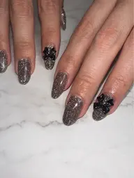 【enoi】💡🩷フラッシュネイルワンカラー🔦💕🫧