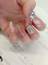 超人气❤️   90分 持ち込みデザイン    💅事前に画像を送ってください