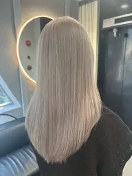 ダブルブリーチ＋オンカラー✨