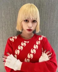 ミニモ学割 カット+ダブルカラー+ライトトリートメント#ボブ #ラウンドバング#ホワイトカラー#ブリーチ#抜きっぱなし