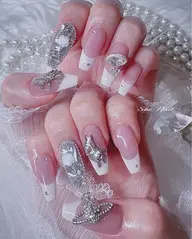 🉐大人気［チップ長さ出し］持ち込みデザイン200分やりつけ放題        ソフト オフ無料ケア込み