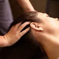 小顔矯正＆ブロウリフトスタイリング22,000→21,000