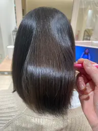 【まるでトリートメント感覚!!】ヘアリセッター✨カット用の鋏とは違う、変わった鋏を使って髪をさらさらにしていきます!