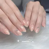 (オフあり)SNS大人気《ワンカラーorグラデ+小ストーン10個》