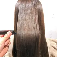 【うねり広がりが気になる方お勧め】髪質改善トリートメント🤍🌱