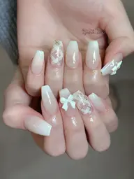 人気メニュー🎀自爪アート4本デザイン✨💕¥7700