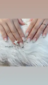 [ハンド]シンプルSNS大人気ガラスフレンチ/ミナ－フレンチ¥6980 <2週間以内お直し無料>