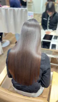 巻ける縮毛矯正✨×似合わせカット×1stepトリートメント／縮毛矯正と外部補習トリートメントでサラサラに🫧