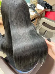 【艶を出したい方おすすめ💍🤍】カット＋髪質改善縮毛矯正＋トリートメント