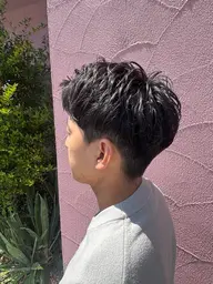 🌀🔥メンズ限定直毛さんおすすめ🔥🌀【メンズカット】+【ヒートパーマ】+【眉カット】【豊橋/メンズ/ヒートパーマ】