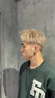 🔥スパイキーショート＋ブリーチ＋オンカラー🔥