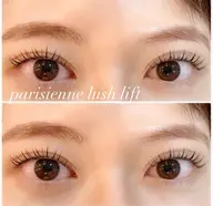 💗《人気No. 1》パリジェンヌラッシュリフトorまつ毛パーマ上のみ（初回¥5,000/来店2回目以降¥5,500）