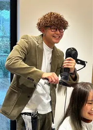 【お出かけ前におすすめ】シャンプーブロー❗️極上のシャンプー🧴　おでかけ前にもピッタリ　アイロンやコテ仕上げ＋550円