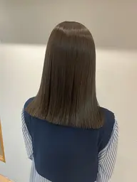 ✨ミニモ限定✨【 プレミアム縮毛矯正＋似合わせカット＋炭酸ヘッドスパ 】リラックスも◎ダメージレスな薬剤で艶々に💞