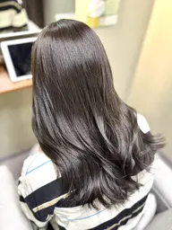 【平日限定特別価格！！】🌸韓国風小顔カット+髪質改善カラー+髪質改善保湿トリートメント🌸