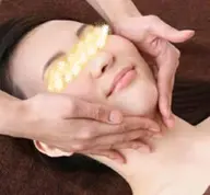 気になる《アゴライン》スッキリ✨小顔アロマリンパケアマッサージ　30分