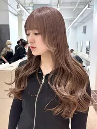【✨️10代~20代に大人気✨️】☕️ブリーチ1回で作る柔らかミルクティーカラー＋ケアトリートメント☕️