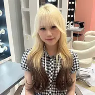 ブリーチ（全頭orリタッチ）🎀デザインカラー🌈 ロング料金¥1100.指名料¥550