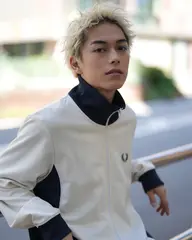 【4月限定クーポン】U24学割メンズカット+ケアブリーチ+カラー+トリートメント