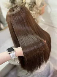 【残り1名❣️埋まり次第終了❣️】 🫧🌿‬ 縮毛矯正+カット🌿‬🫧 朝のアイロンや準備が楽に🫶🏻