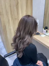 💝ケアブリーチ➕ハイライトカラー➕保湿トリートメント💝