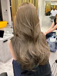 🩵ダブルカラー(ブリーチあり)＋ケアトリートメント付き🩵