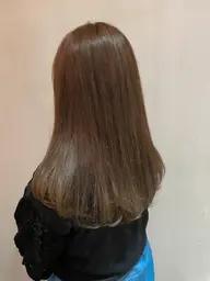 ⭐️フルメニュー⭐️カット＋イルミナカラー＋シルク縮毛矯正＋Aujuaトリートメント