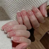 カラーフレンチネイル(小さいストーン4つまで追加無料です)