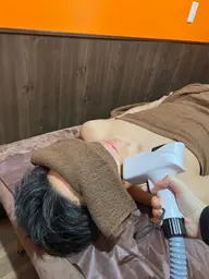 メンズ★LED脱毛✨️全身(VIO顔なし)新規様限定価格🌼