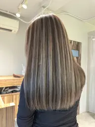 ハイライトカラー＋ケアトリートメント🩵🩵