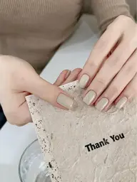 「期间限定」【✨ハンド・ジェルネイル✨】💕ワンカラー💕ジェルオフ付き。長さ出し＋¥2,000（10本）