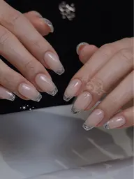 🦋キラキラガラスフレンチネイル(選べるベース色)💎💫