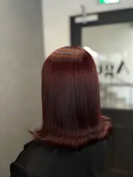 高発色✨💙鮮やかな色🩷にしたい人おすすめ‼️クオルシアカラー➕カット（黒染め、暗染め❌）