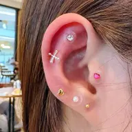 💎耳ツボジュエリー(身体のお悩み解消~6個¥2500★10個3500★付け放題4500)