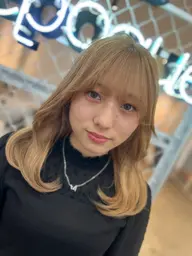 【炭酸パック🫧&ヘッドマッサージ💆♀️付き】カット&カラー